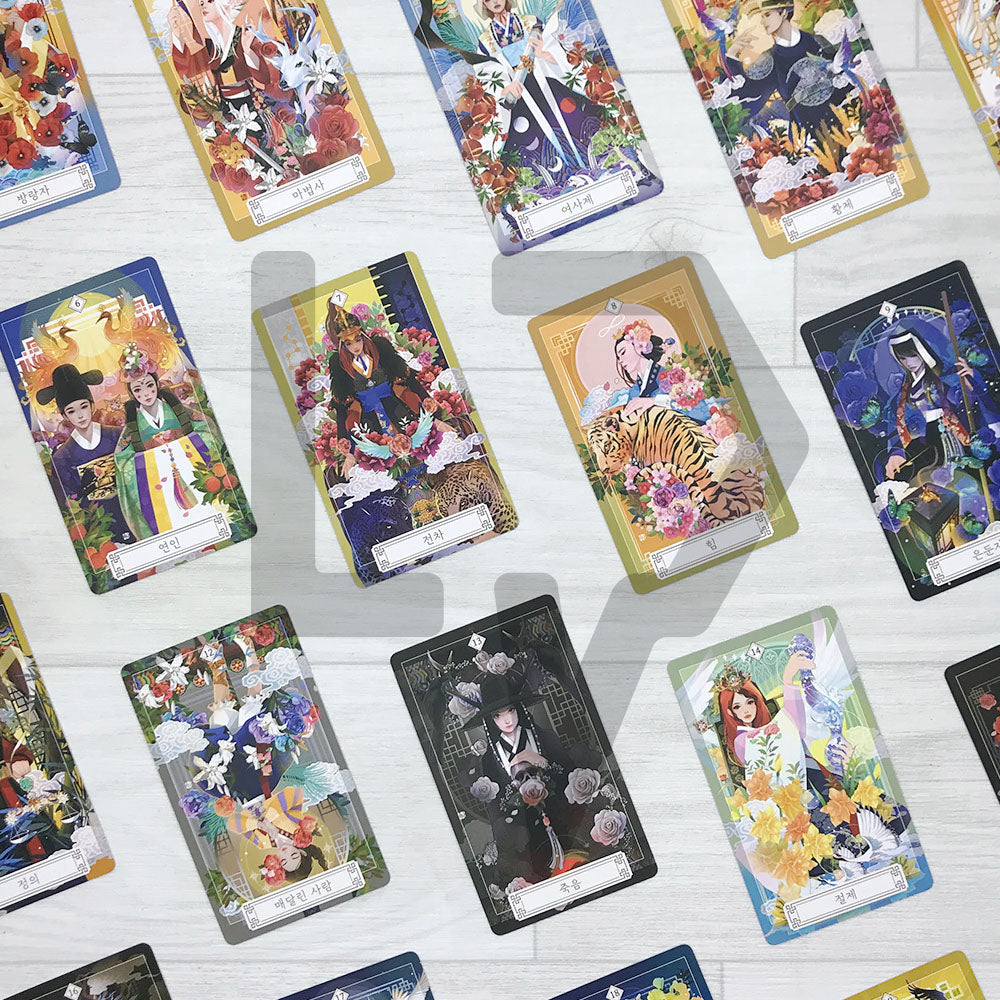 Traditional Korean Tarot by BANA & 78-Card Deck 바나의 한국 타로 & 78장 카드 - Life Pattern Korea