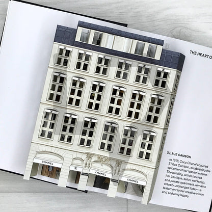 Fashion Unfolded: Pop-Up Chanel