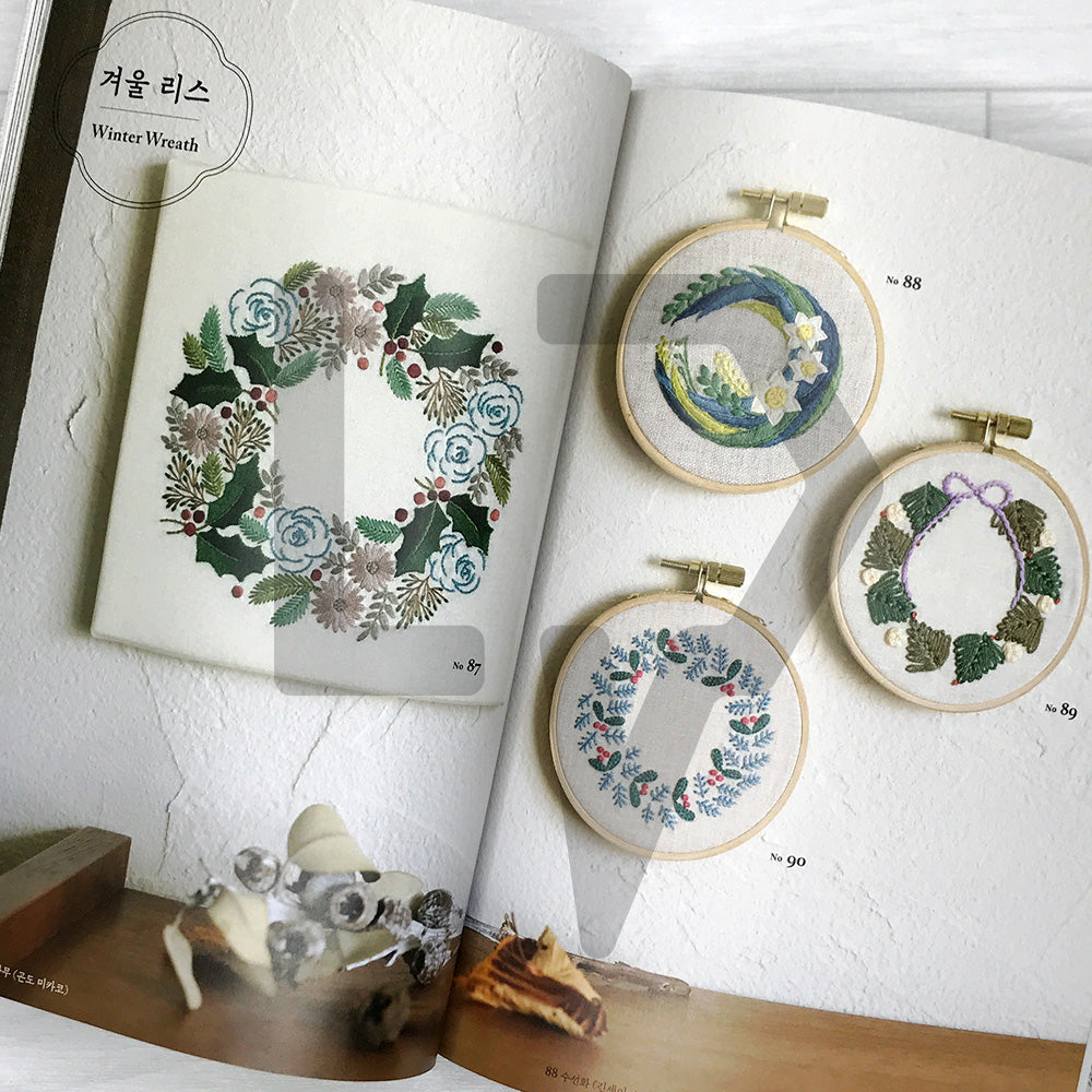 Bouquets and Wreaths: Botanical Embroidery Capturing the Beauty of the Four Seasons 부케와 리스: 사계절의 아름다움을 담은 식물 자수